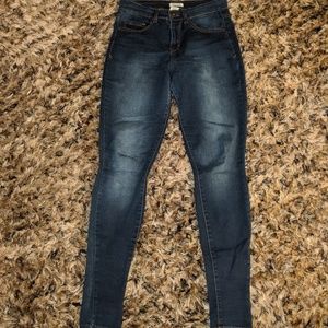 Dark wash high waisted Mudd jeans